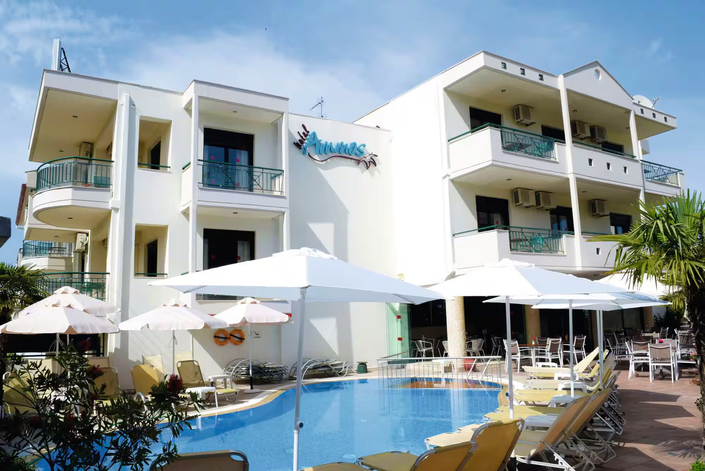 Ammos Studios & Apartments