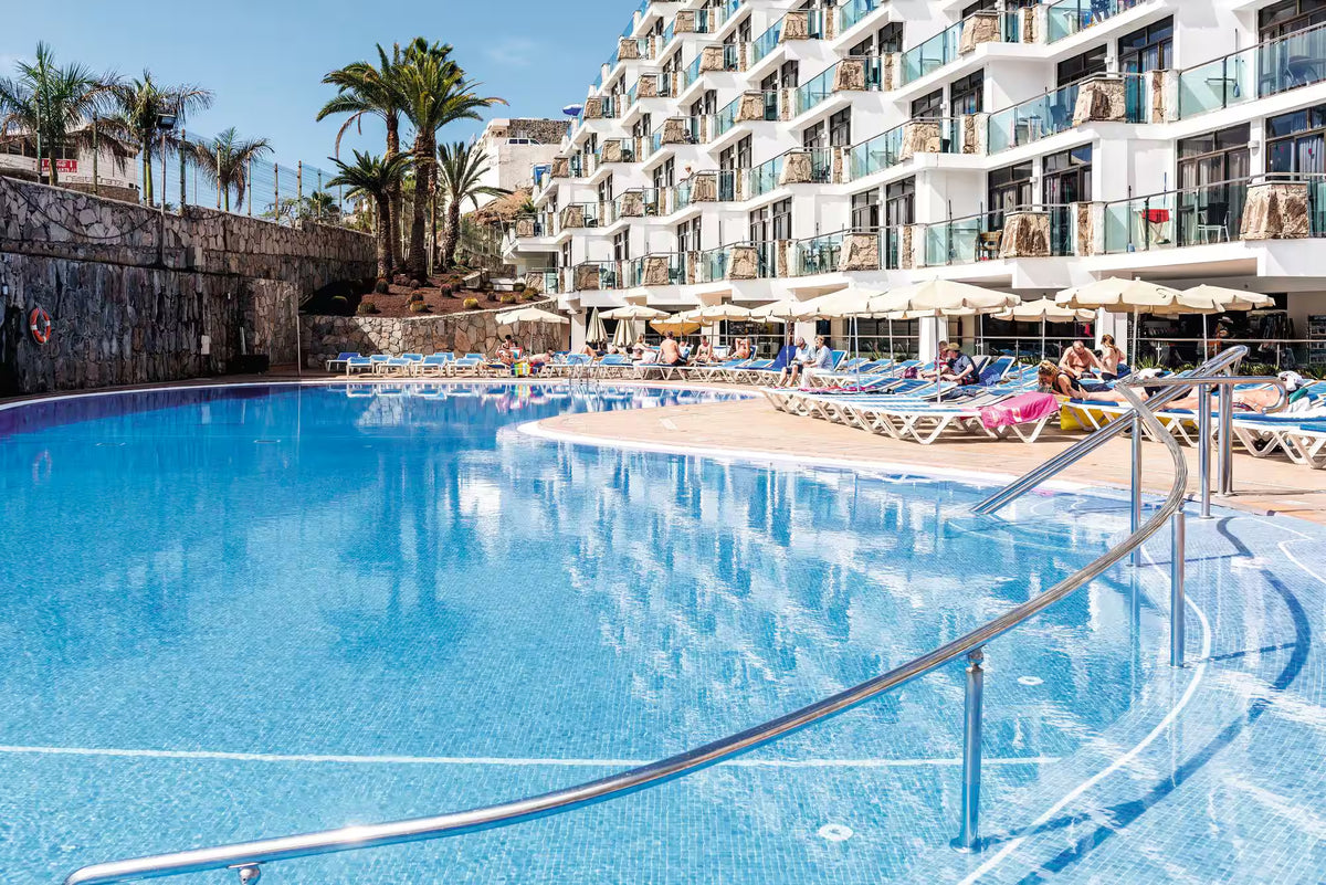 Revoli Playa Apartments