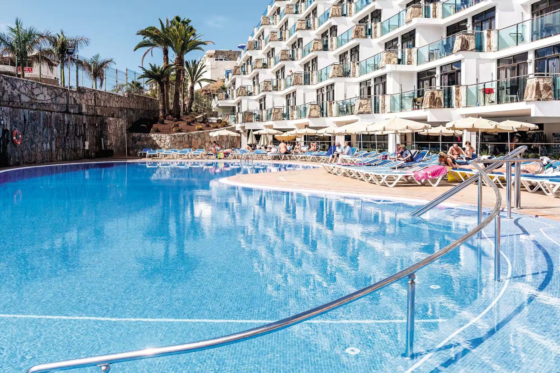 Revoli Playa Apartments