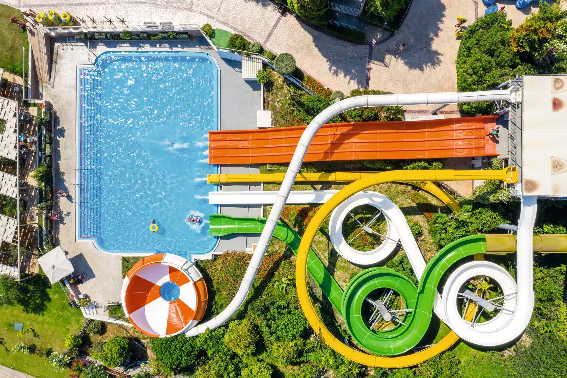 Aqua Bay Suites