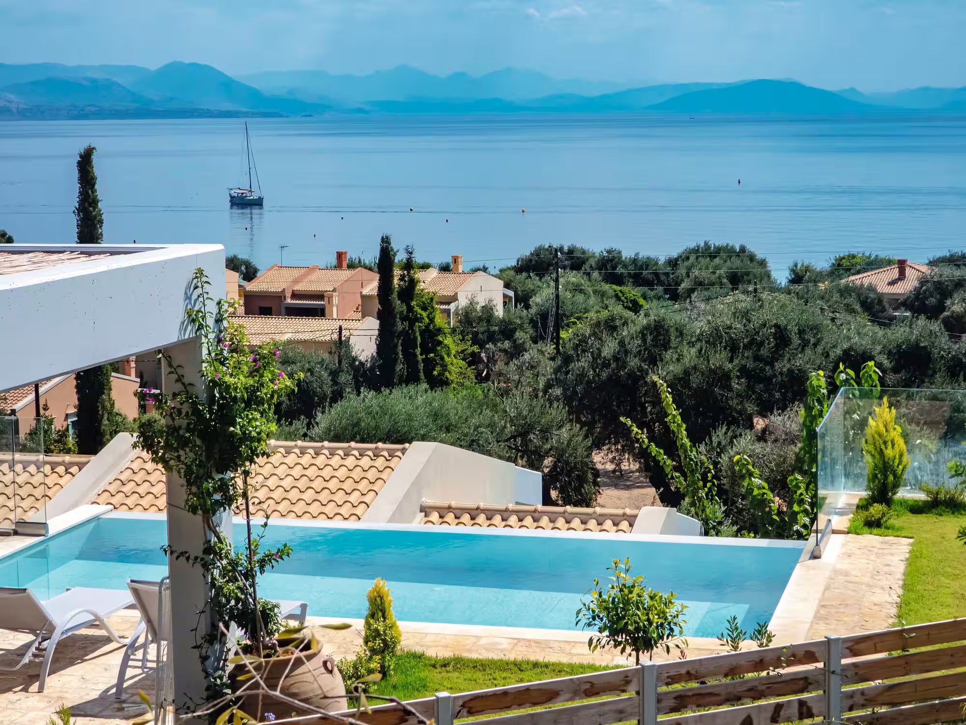 La Riviera Barbati Seaside Apartments