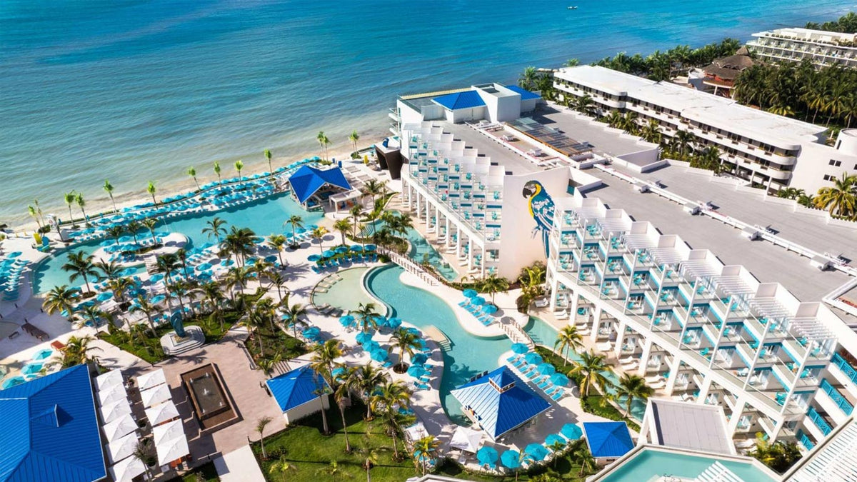 Margaritaville Island Reserve Riviera Cancun by Karisma